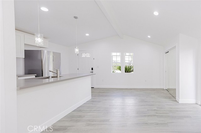 Detail Gallery Image 6 of 19 For 20534 1/2 Miranda Pl, Woodland Hills,  CA 91367 - 0 Beds | 1 Baths