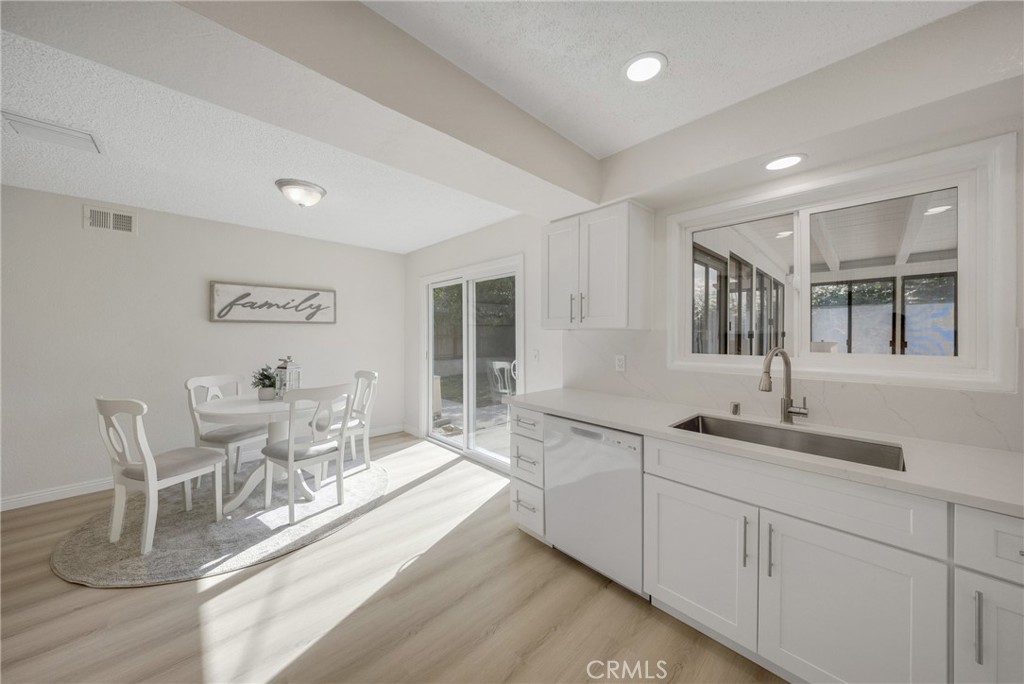 MLS #WS25261097 image #6