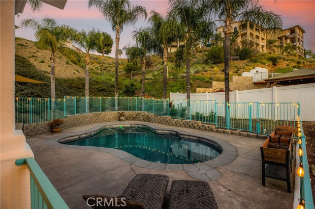 Detail Gallery Image 3 of 72 For 22391 San Joaquin, Canyon Lake,  CA 92587 - 4 Beds | 2/1 Baths