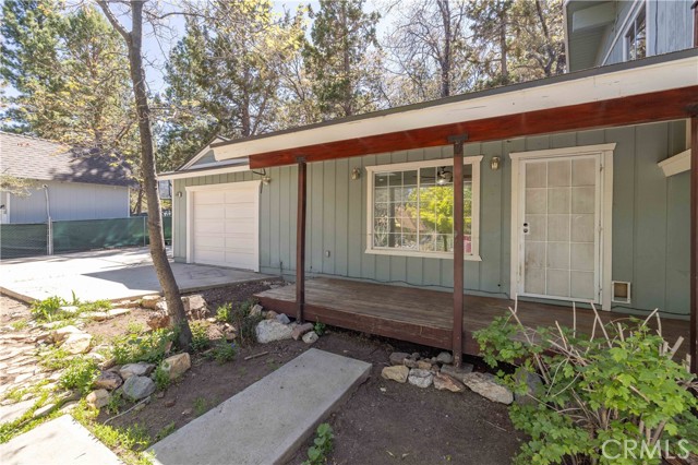Detail Gallery Image 2 of 35 For 600 Moreno Ln, Sugarloaf,  CA 92386 - 4 Beds | 2 Baths