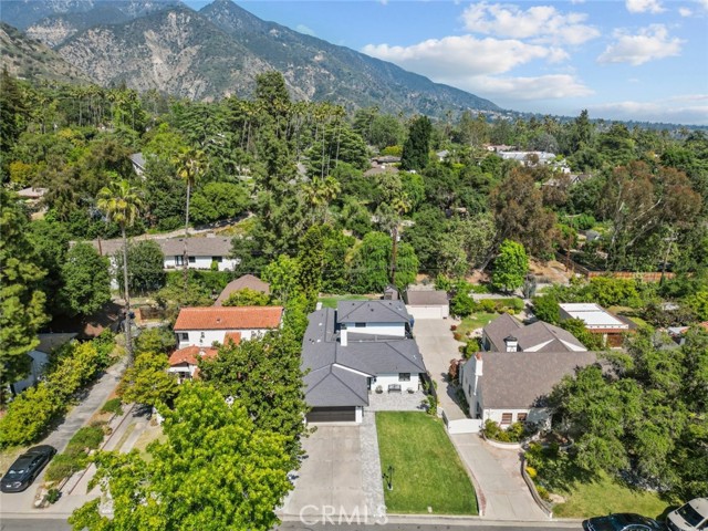 Detail Gallery Image 7 of 48 For 2534 Page Drive, Altadena,  CA 91001 - 3 Beds | 4 Baths