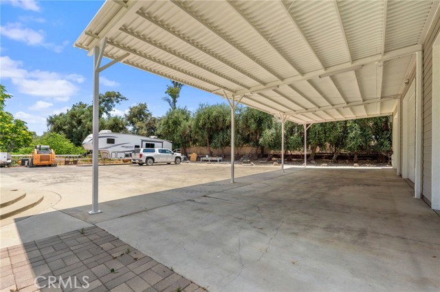 1033 Kimbark Avenue, San Bernardino CA: https://media.crmls.org/medias/c449045c-3c08-4002-8091-22baa1e5558b.jpg