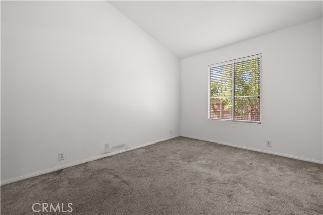 475 Heritage Lane, Los Alamos CA: https://media.crmls.org/medias/c4490ff9-f279-4fd8-bfb2-e58ebf92b2c1.jpg