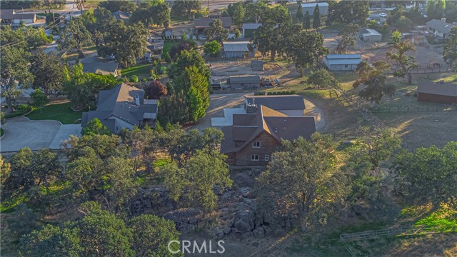 Detail Gallery Image 4 of 63 For 24401 Serra Pl, Tehachapi,  CA 93561 - 4 Beds | 3/1 Baths