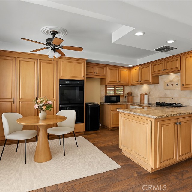 54 Encanto Drive, Rolling Hills Estates CA: https://media.crmls.org/medias/c4499724-72a7-4063-b953-172a24b6ec4b.jpg