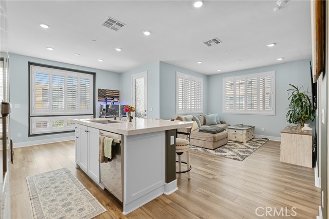 Detail Gallery Image 11 of 48 For 705 Arrowleaf, Rancho Mission Viejo,  CA 92694 - 3 Beds | 3 Baths