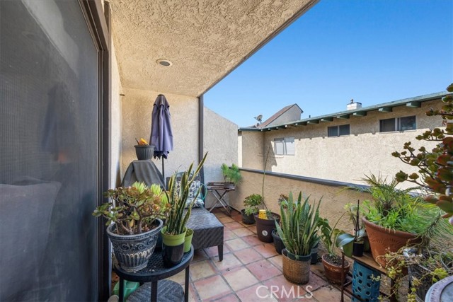 Detail Gallery Image 13 of 23 For 1814 Grant Ave #6,  Redondo Beach,  CA 90278 - 3 Beds | 2/1 Baths