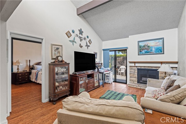 Front Image Thumbnail for CRPW26078811