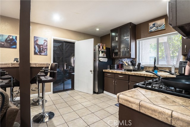 Detail Gallery Image 11 of 24 For 11737 Bellman Ave, Downey,  CA 90241 - – Beds | – Baths