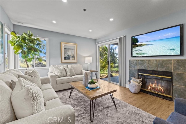 Detail Gallery Image 2 of 46 For 32 Corniche Dr #B,  Dana Point,  CA 92629 - 1 Beds | 1 Baths