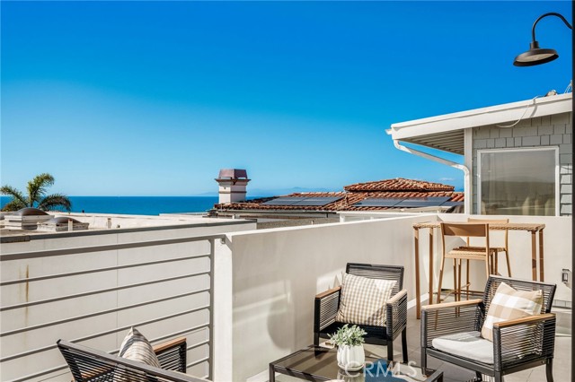 Detail Gallery Image 13 of 62 For 89 Bayview, Manhattan Beach,  CA 90266 - 3 Beds | 3/1 Baths