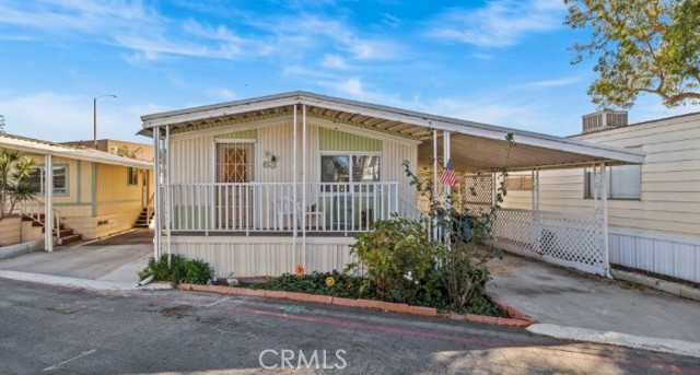 Detail Gallery Image 1 of 31 For 17261 Gothard St #63,  Huntington Beach,  CA 92647 - 2 Beds | 1 Baths