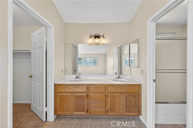 Detail Gallery Image 35 of 51 For 10728 Valley Dr, Riverside,  CA 92505 - 4 Beds | 2/1 Baths