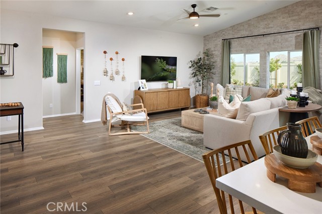 Detail Gallery Image 6 of 15 For 23352 Copa De Oro Ct, Wildomar,  CA 92595 - 4 Beds | 3 Baths