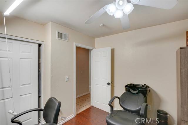 Detail Gallery Image 10 of 26 For 25561 Novela Way, Valencia,  CA 91355 - 4 Beds | 2 Baths