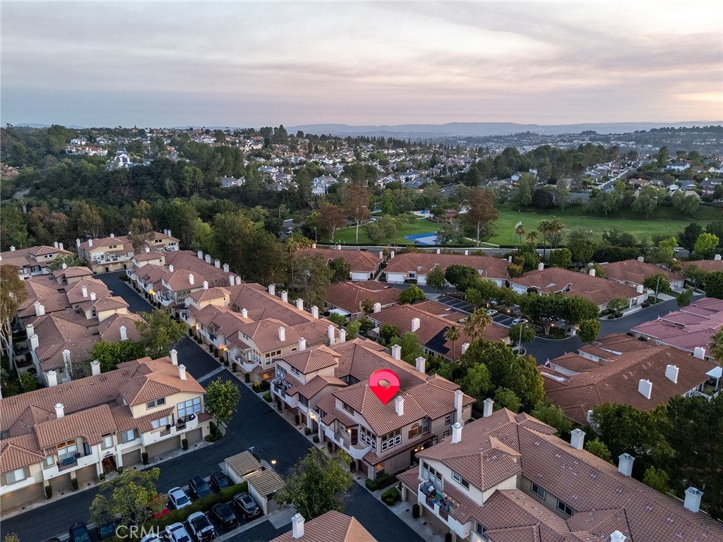 https://media.crmls.org/medias/c44e147a-1370-4289-9182-09252ee7abf5.jpg?preset=X-Large
