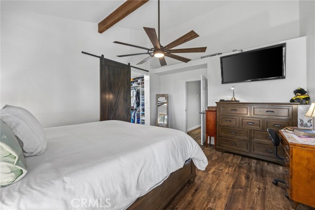 4913 Zapato Place, Bakersfield CA: https://media.crmls.org/medias/c44e9058-9842-4512-bccf-6bf753e9eca0.jpg