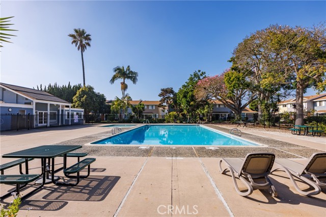 Detail Gallery Image 25 of 35 For 10220 Holburn, Huntington Beach,  CA 92646 - 1 Beds | 1 Baths