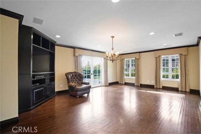 Detail Gallery Image 13 of 49 For 12281 Woodley Ave, Granada Hills,  CA 91344 - 3 Beds | 2 Baths