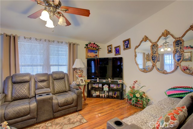 Detail Gallery Image 5 of 22 For 1400 Meredith Ave #43,  Gustine,  CA 95322 - 3 Beds | 2 Baths