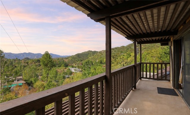 Detail Gallery Image 2 of 46 For 24300 Sylvan Glen, Calabasas,  CA 91302 - 5 Beds | 3 Baths