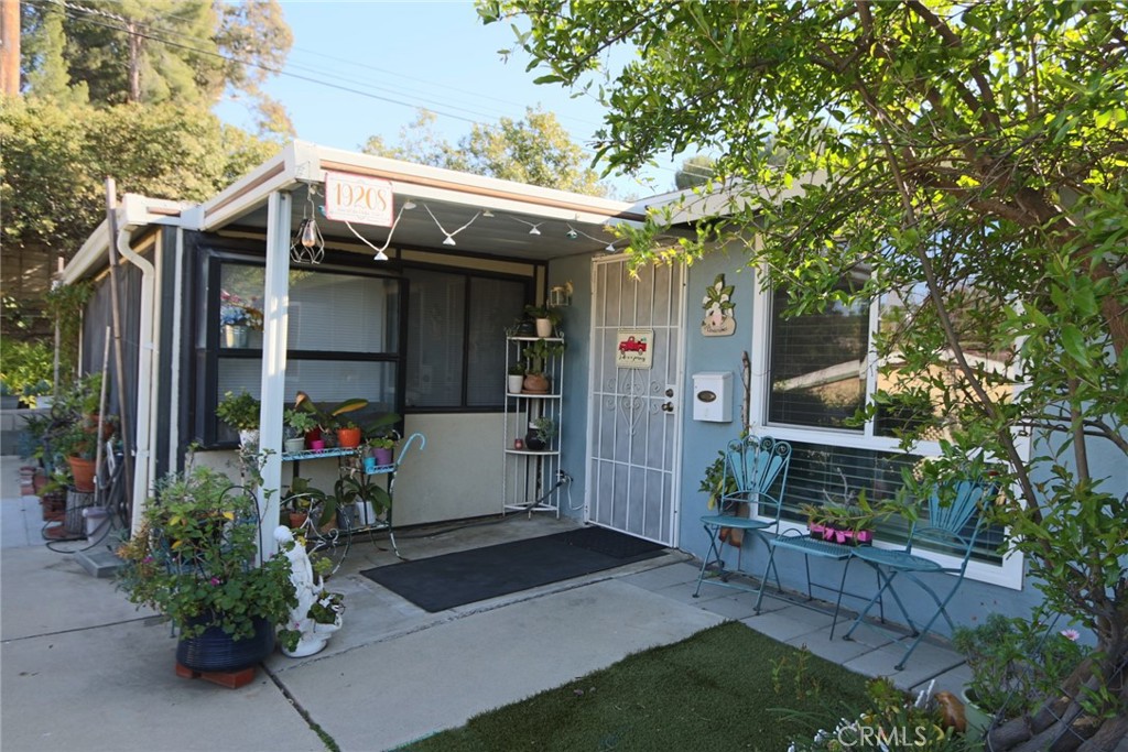 19208 Avenue Of The Oaks #J