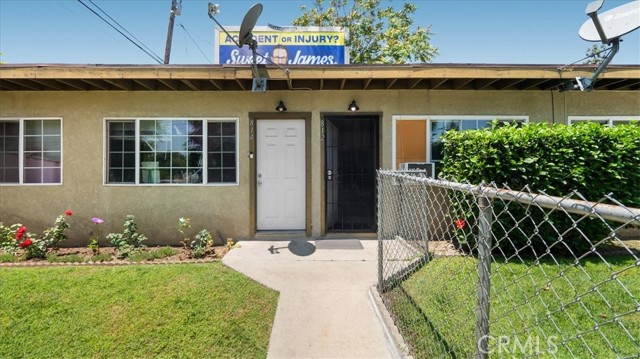 226 E California Street, Ontario CA: https://media.crmls.org/medias/c4521ff7-fb0c-4c65-bc92-7b15443508b3.jpg