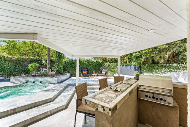 24652 Ashland Drive, Laguna Hills CA: https://media.crmls.org/medias/c452a93b-6f2d-4f50-a10d-7935d9e484c8.jpg