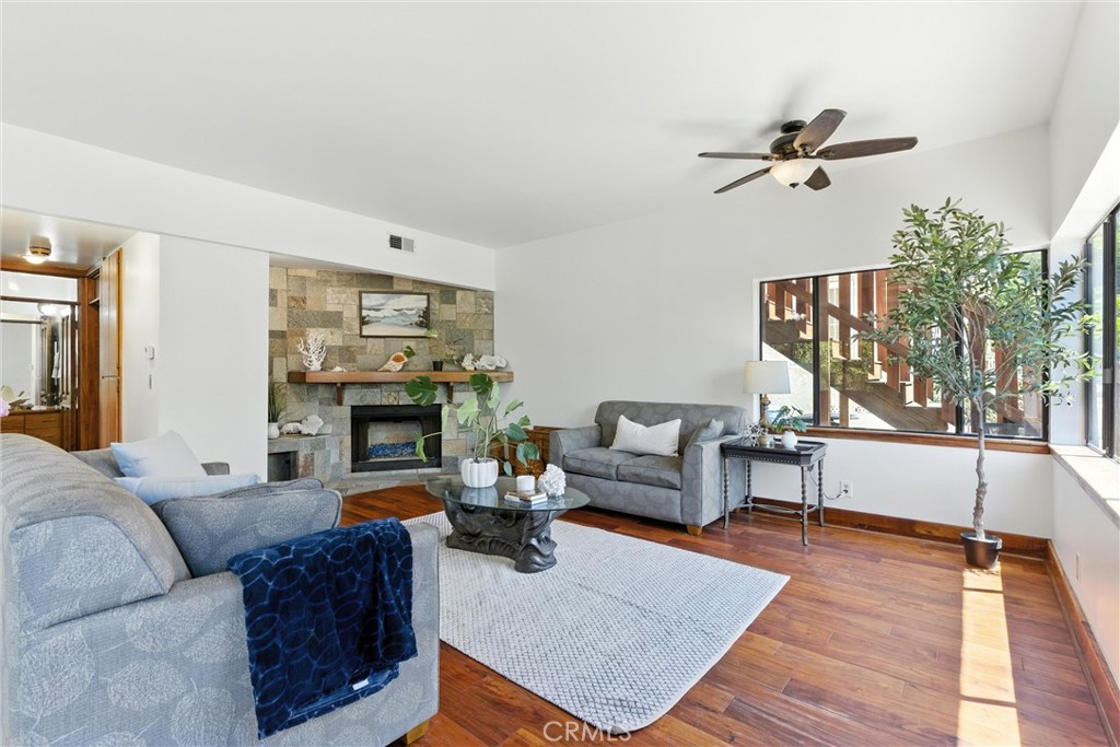 MLS #SB25166634 image #2