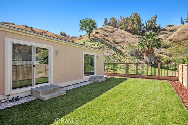 20197 Canyon View Drive, Canyon Country CA: https://media.crmls.org/medias/c453da2c-2279-421c-a5ea-8edadacee71c.jpg