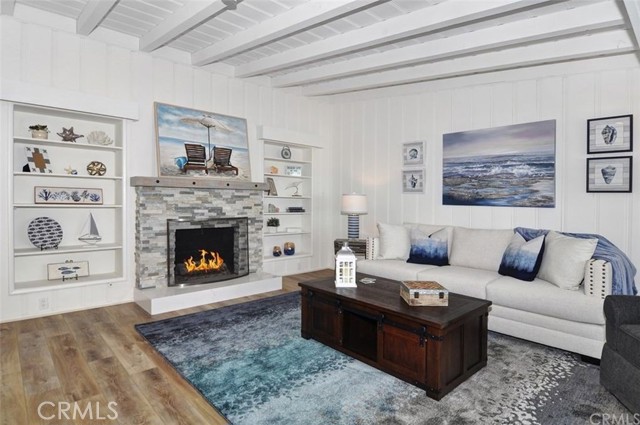 Detail Gallery Image 15 of 44 For 35325 Beach Rd, Dana Point,  CA 92624 - 4 Beds | 2/1 Baths