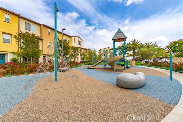 Detail Gallery Image 38 of 52 For 1609 Fig Tree Way, Oceanside,  CA 92056 - 3 Beds | 2/1 Baths
