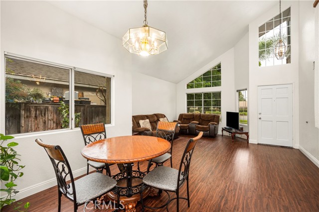 Detail Gallery Image 2 of 39 For 3267 Tyler, Riverside,  CA 92503 - 4 Beds | 3 Baths