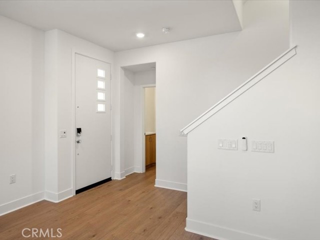 Detail Gallery Image 6 of 58 For 1720 Park St #10,  Anaheim,  CA 92805 - 4 Beds | 3/1 Baths