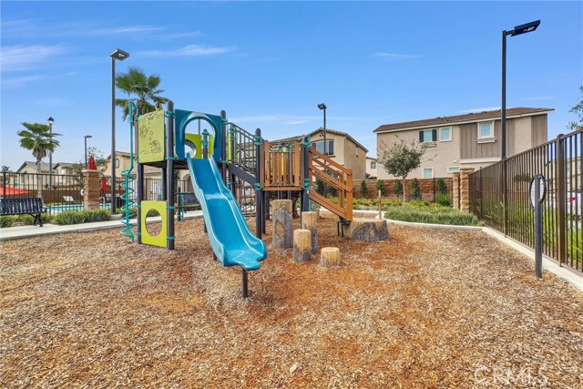 Detail Gallery Image 41 of 45 For 683 E Joseph Privado, Ontario,  CA 91761 - 3 Beds | 2/1 Baths
