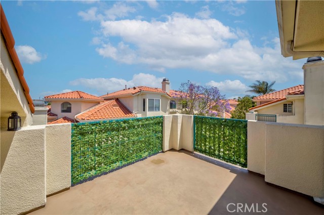4489 Spencer Street, Torrance CA: https://media.crmls.org/medias/c455fa58-965a-4bdb-a2b9-a6ec23161b28.jpg