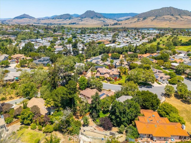 1989 Royal, San Luis Obispo CA: https://media.crmls.org/medias/c456862d-237c-4f55-829e-30b6875ef6eb.jpg