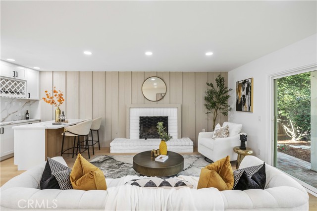 22846 Belquest Drive, Lake Forest CA: https://media.crmls.org/medias/c45742b4-944a-4603-b749-89cfd43bd777.jpg