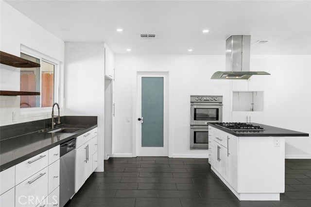 Detail Gallery Image 14 of 41 For 25240 Pico Vista Way, Moreno Valley,  CA 92557 - 5 Beds | 4 Baths