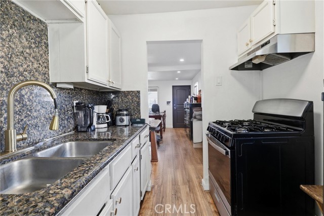 Detail Gallery Image 15 of 54 For 6530 Denver, Los Angeles,  CA 90044 - – Beds | – Baths