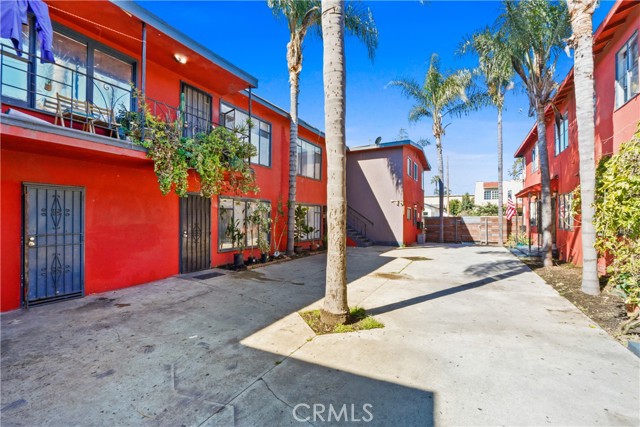 728 Cerritos Avenue, Long Beach, California 90813, ,Multi-Family,For Sale,Cerritos,PW24076719