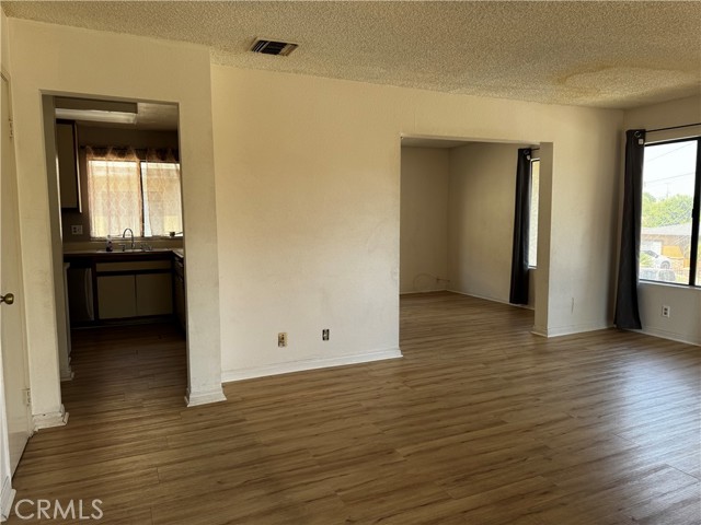 Detail Gallery Image 6 of 25 For 3551 Whistler Ave, El Monte,  CA 91732 - 3 Beds | 2/1 Baths