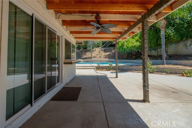 19941 Hiawatha Street, Chatsworth CA: https://media.crmls.org/medias/c4591810-c1f0-4dde-8386-a354c9e9d78d.jpg