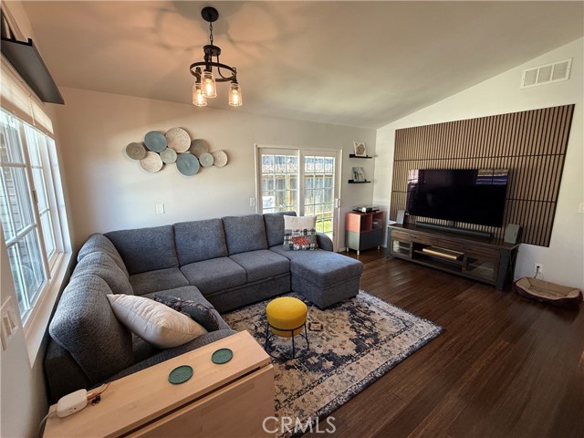 Detail Gallery Image 5 of 14 For 8372 Hillhead Dr, Huntington Beach,  CA 92646 - 3 Beds | 1 Baths