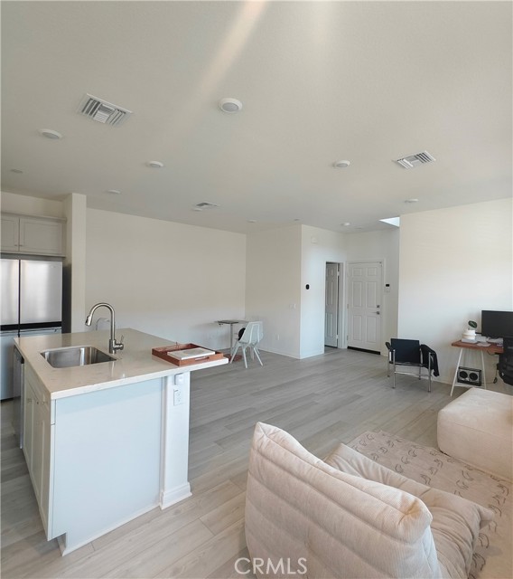 Front Image Thumbnail for CRTR26069714