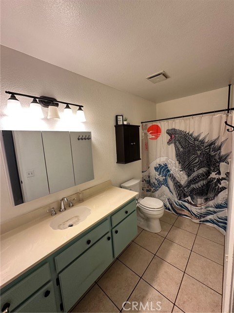 Detail Gallery Image 7 of 8 For 7025 Palm Dr, Rancho Cucamonga,  CA 91701 - 3 Beds | 2 Baths