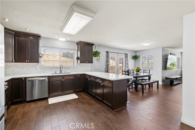 30045 Marvin Avenue, Castaic CA: https://media.crmls.org/medias/c45b39de-a9d6-4c3a-9a1a-3f41518dd5a7.jpg