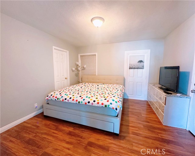 Detail Gallery Image 11 of 21 For 945 N Dickel St, Anaheim,  CA 92805 - 2 Beds | 2 Baths