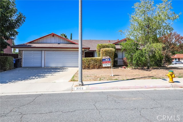 Detail Gallery Image 2 of 34 For 3355 Santa Cruz Drive, Riverside,  CA 92507 - 5 Beds | 2 Baths