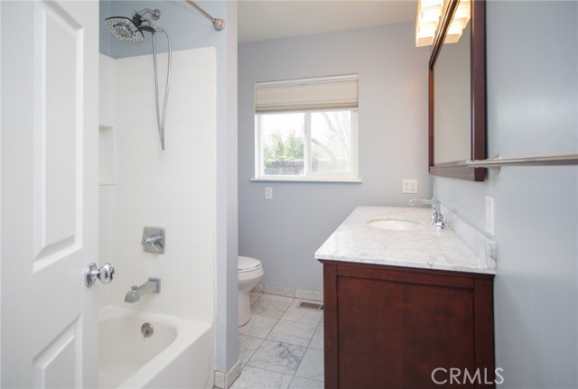 Detail Gallery Image 13 of 25 For 2865 Robin Ln, Clearlake,  CA 95422 - 3 Beds | 2 Baths